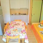 In 37158 Апартаменты